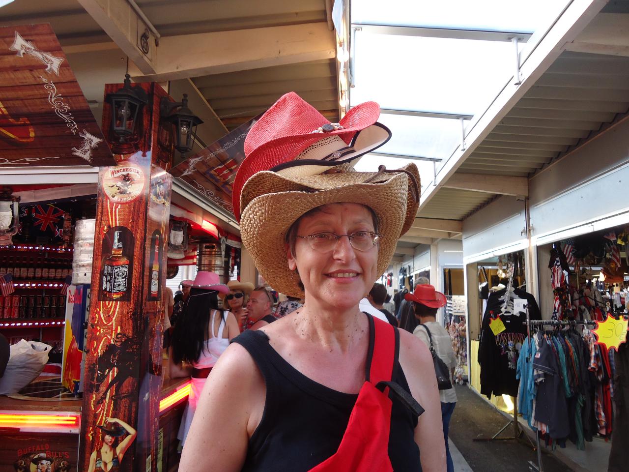 MYLÈNE MARCHANDE DE CHAPEAUX