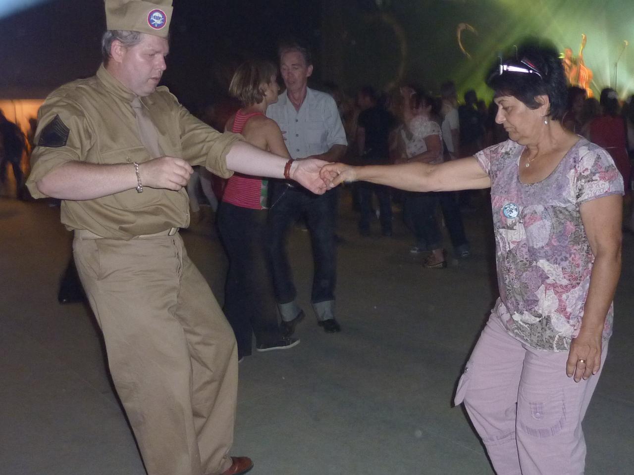 BEIN CARMEN , TU NOUS L'AVAIS CACHE CELUI LA ..............